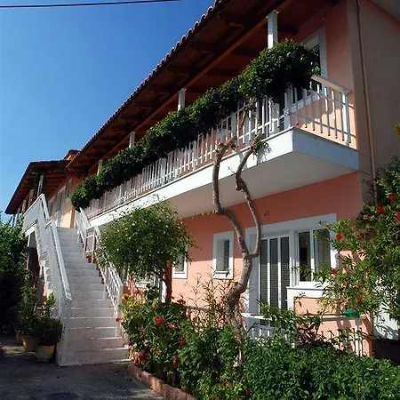 Guest house Artemis Kypseli